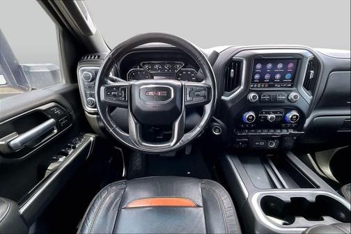 Summit White 2022 GMC Sierra 2500 AT4