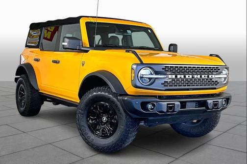 Cyber Orange Metallic Tricoat 2022 Ford Bronco Badlands