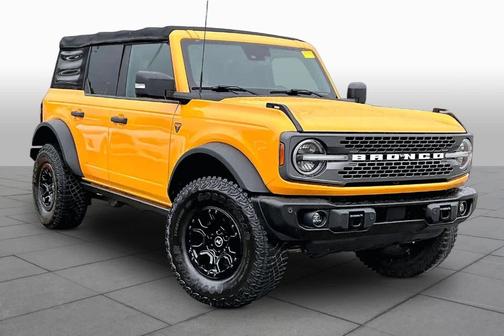 Cyber Orange Metallic Tricoat 2022 Ford Bronco Badlands