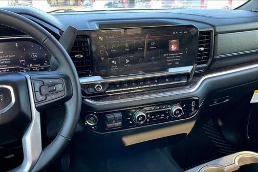 2024 GMC Sierra 1500 SLE