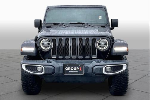 Black Clearcoat 2020 Jeep Wrangler Unlimited Sahara