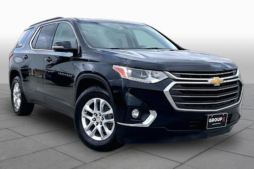 Mosaic Black Metallic 2020 Chevrolet Traverse LT Cloth