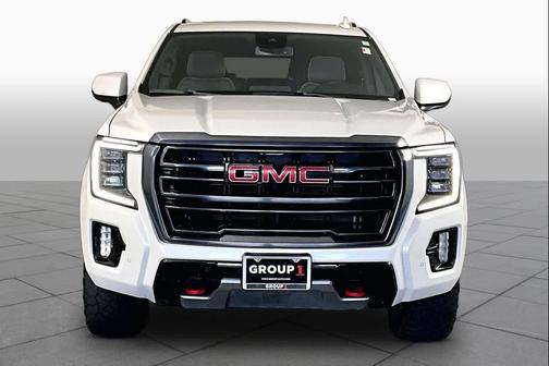 White Frost Tri-Coat 2023 GMC Yukon XL AT4