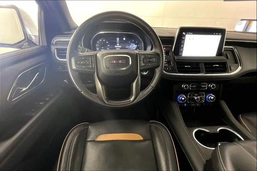 White Frost Tri-Coat 2023 GMC Yukon XL AT4