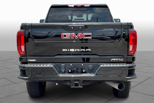 2022 GMC Sierra 2500 AT4