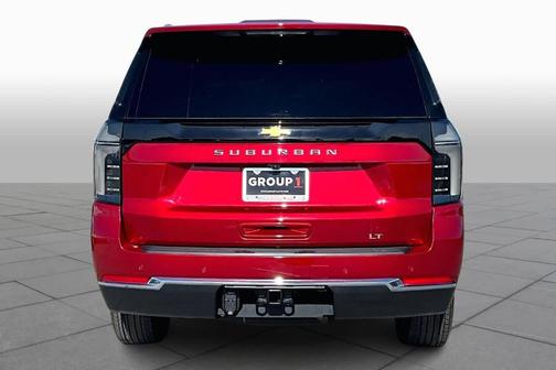 2025 Chevrolet Suburban LT