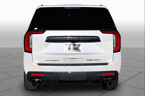 White Frost Tricoat 2024 GMC Yukon XL Denali Ultimate