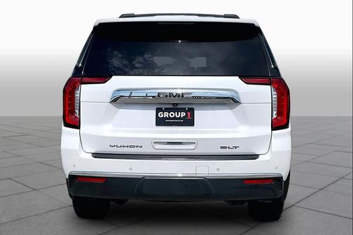White Frost Tricoat 2022 GMC Yukon XL SLT