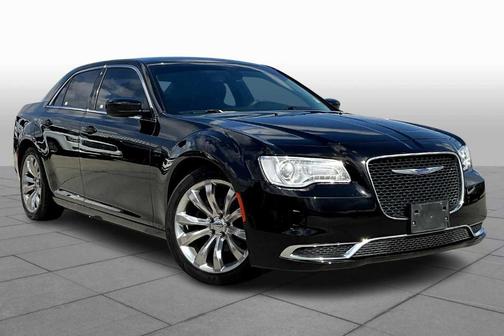 2019 Chrysler 300 Touring L