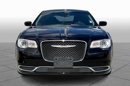 2019 Chrysler 300 Touring L