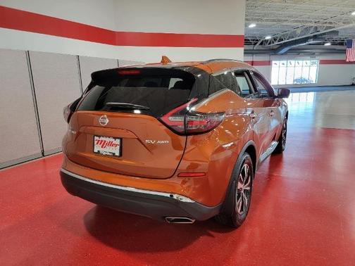 Photo 3 of 3 of 2019 Nissan Murano SV