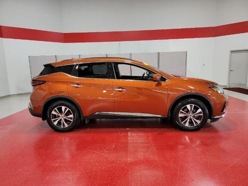Photo 2 of 3 of 2019 Nissan Murano SV