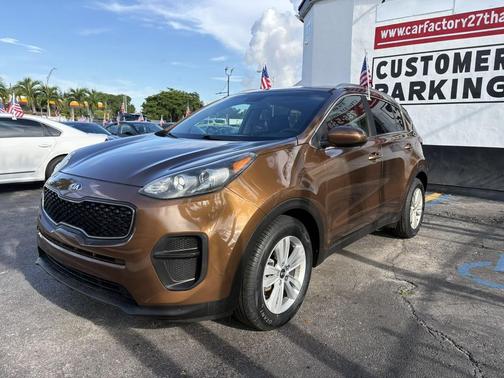 Burnished Copper 2017 Kia Sportage LX
