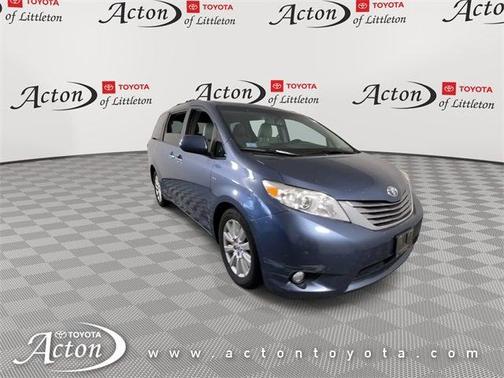 2017 Toyota Sienna XLE