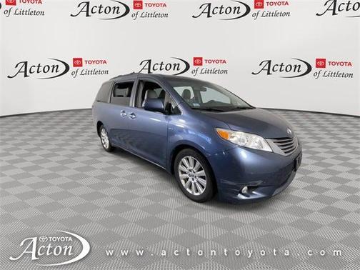 2017 Toyota Sienna XLE