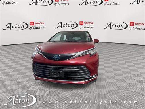 2021 Toyota Sienna XLE 7 Passenger