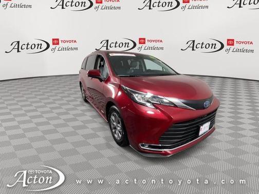2021 Toyota Sienna XLE 7 Passenger