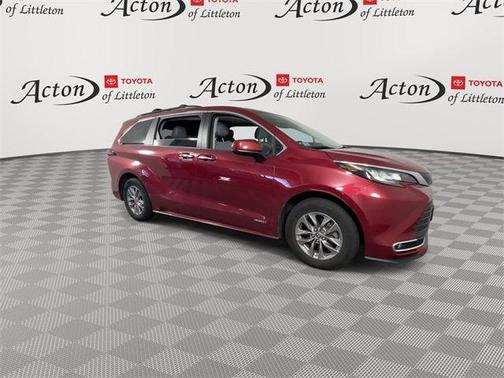 2021 Toyota Sienna XLE 7 Passenger