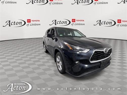 2022 Toyota Highlander LE
