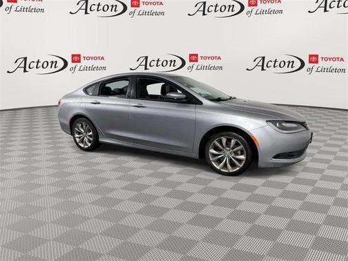 2016 Chrysler 200 S