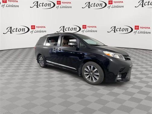 2019 Toyota Sienna Limited Premium