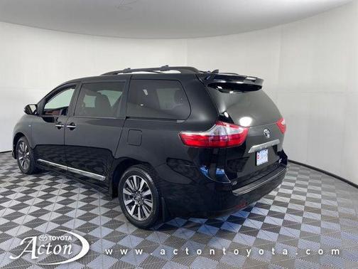 2019 Toyota Sienna Limited Premium