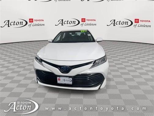 2018 Toyota Camry Hybrid LE