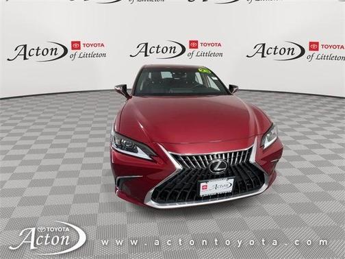 2023 Lexus ES 300h Base