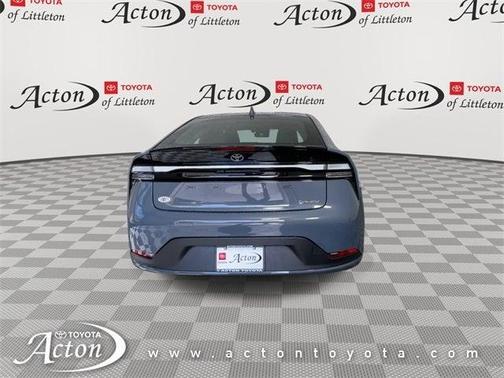 2025 Toyota Prius L