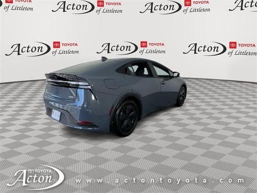 2025 Toyota Prius L
