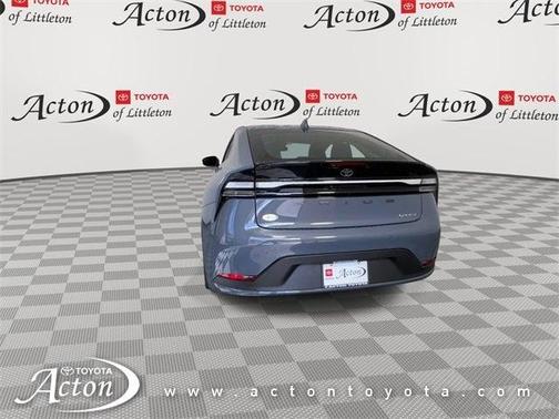 2025 Toyota Prius L