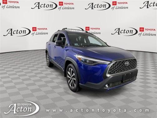 2025 Toyota Corolla Cross XLE