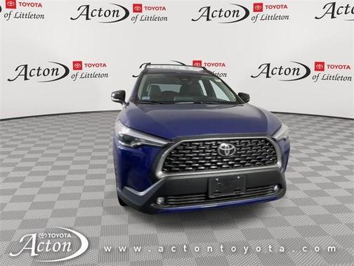 2025 Toyota Corolla Cross XLE