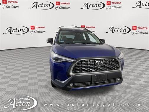 2025 Toyota Corolla Cross XLE