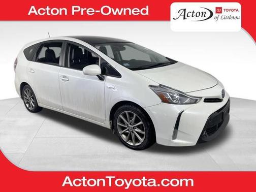 2016 Toyota Prius v Five