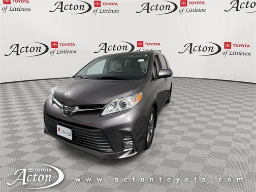 2020 Toyota Sienna XLE Premium