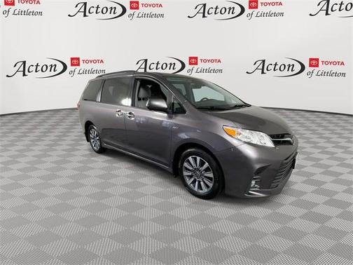 2020 Toyota Sienna XLE Premium