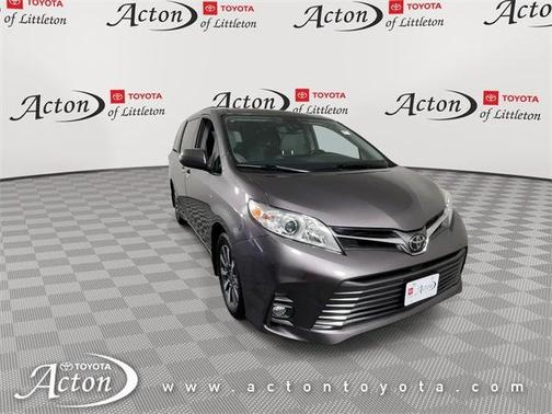 2020 Toyota Sienna XLE Premium