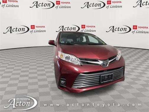2019 Toyota Sienna XLE