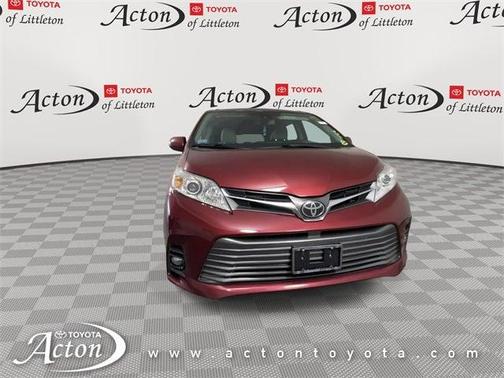 2019 Toyota Sienna XLE