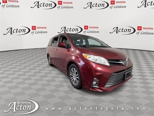 2019 Toyota Sienna XLE