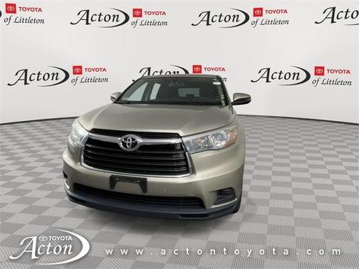 2015 Toyota Highlander LE