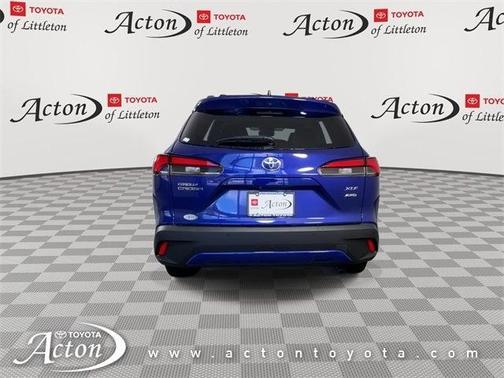 2025 Toyota Corolla Cross XLE
