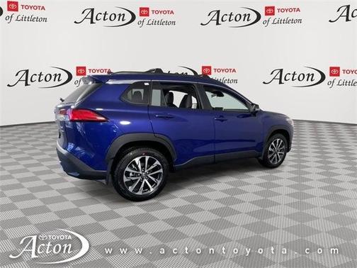 2025 Toyota Corolla Cross XLE