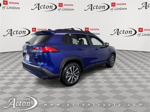 2025 Toyota Corolla Cross XLE