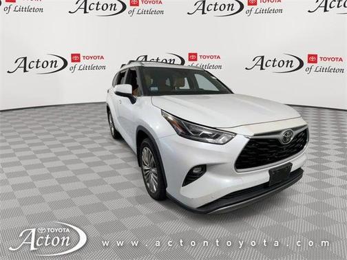 2022 Toyota Highlander Platinum