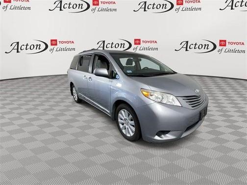 2017 Toyota Sienna LE