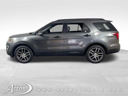 Magnetic Metallic 2017 Ford Explorer sport