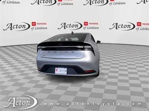 2026 Toyota Prius Plug-In Hybrid SE