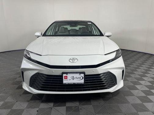 Wind Chill Pearl 2026 Toyota Camry XLE